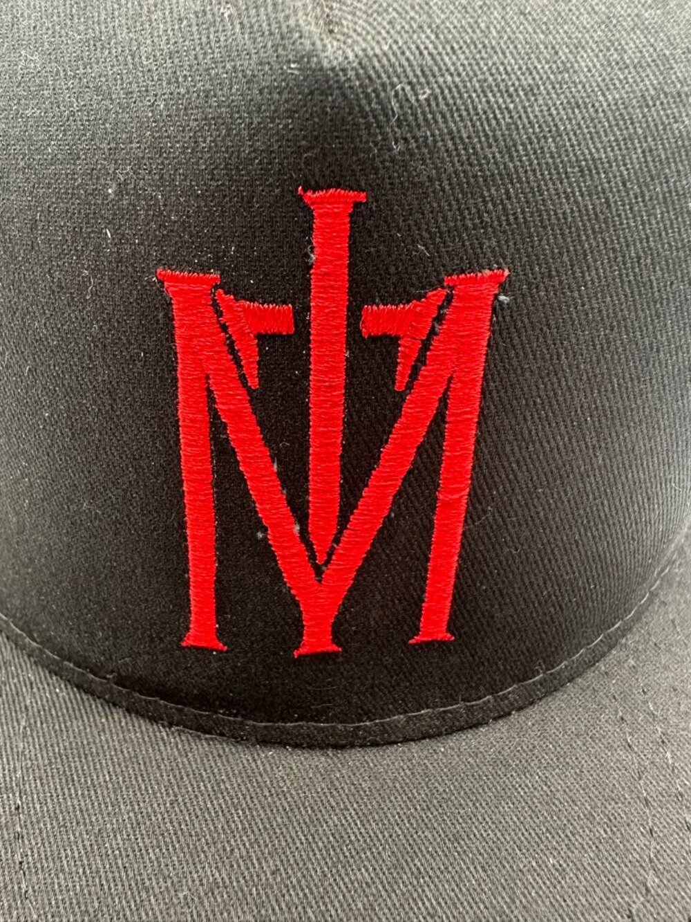 In This Moment Metal Band Snap Back Hat Black Red Logo Embroidered - Picture 2 of 6